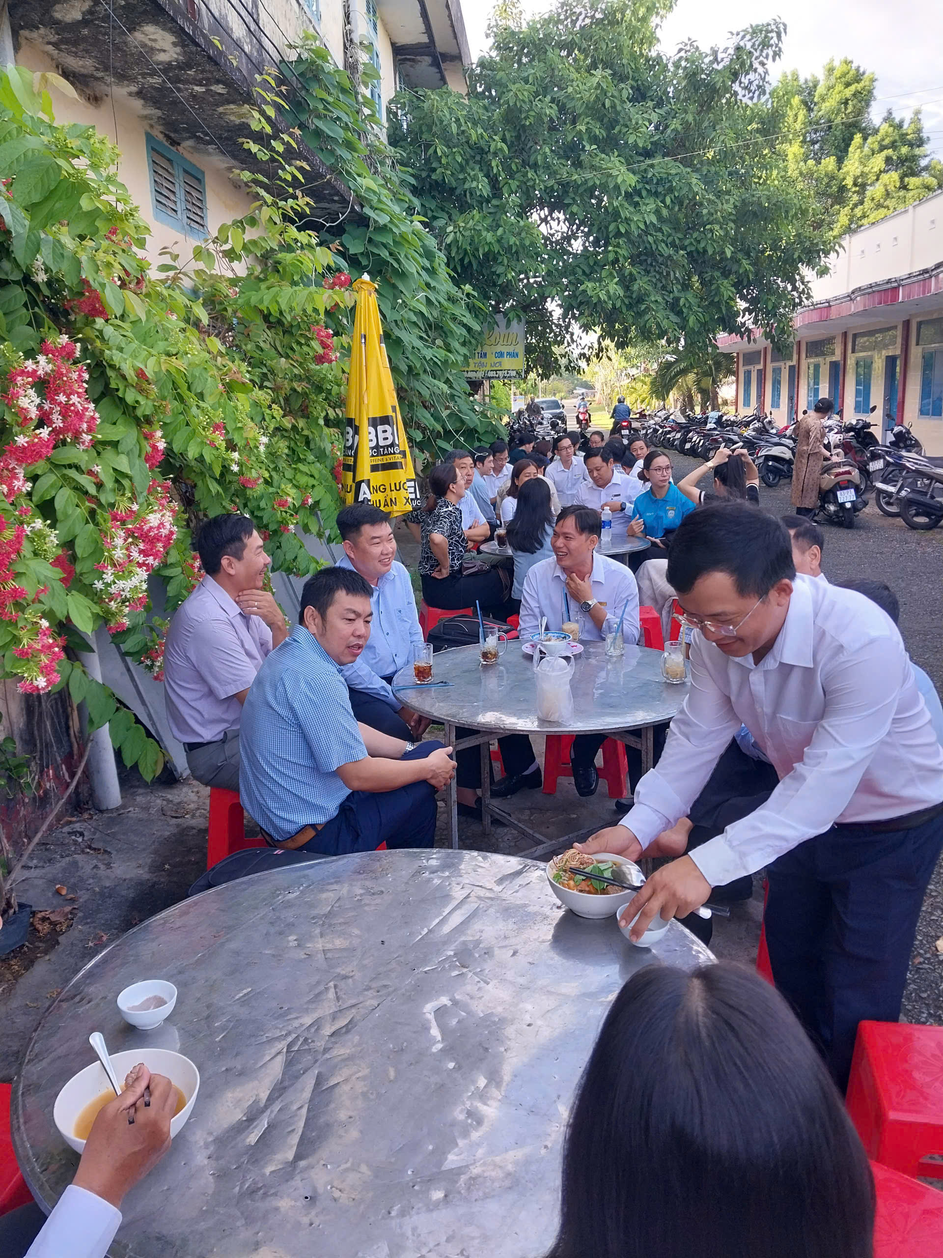 Nồng ấm “Bữa cơm Công đoàn” tại Trường Cao đẳng Cộng đồng Sóc Trăng